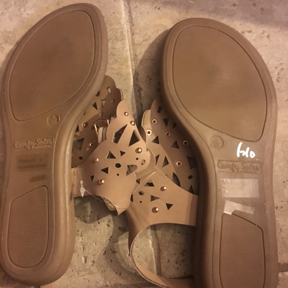 Sandals - Picture 5 of 6